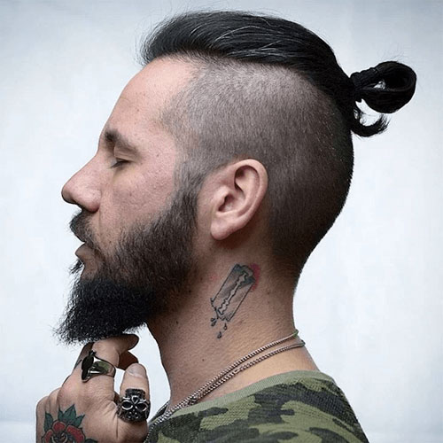 Cách búi tóc nam đơn giản kiểu đuôi ngựa và undercut Cách búi tóc nam đơn giản kiểu đuôi ngựa và undercut