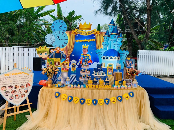 Mẫu trang trí sinh nhật cho bé trai Mẫu trang trí sinh nhật cho bé trai