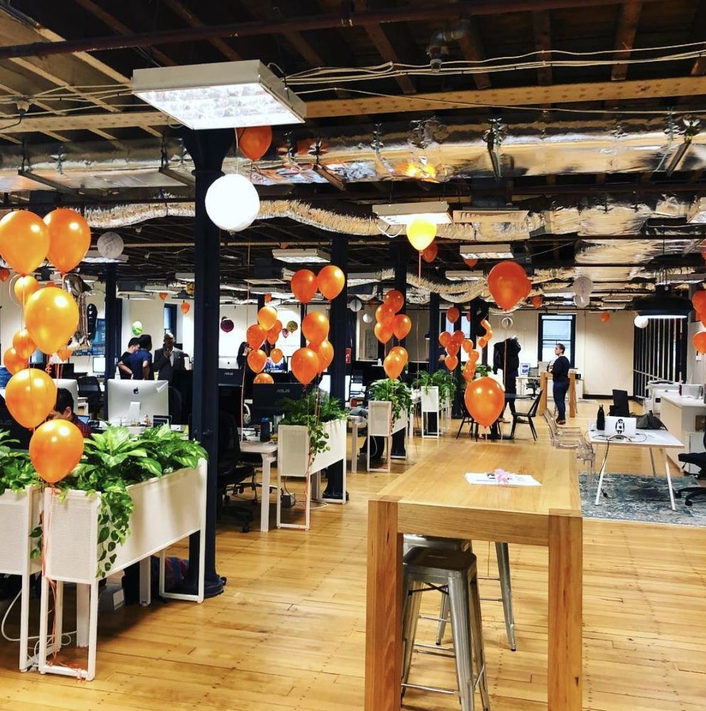 Trang trí tổ chức sinh nhật tại văn phòng