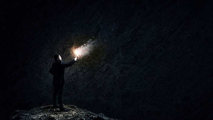 Avatar hình ảnh buồn, ảnh đen buồn cho những người mất người thân