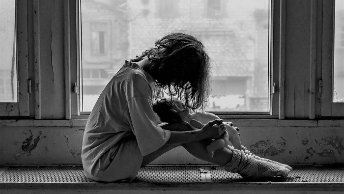 Avatar hình ảnh buồn, ảnh đen buồn cho những người mất người thân