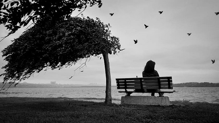 Avatar hình ảnh buồn, ảnh đen buồn cho những người mất người thân