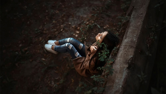 Hình ảnh cô gái buồn đẹp Hình ảnh cô gái buồn đẹp