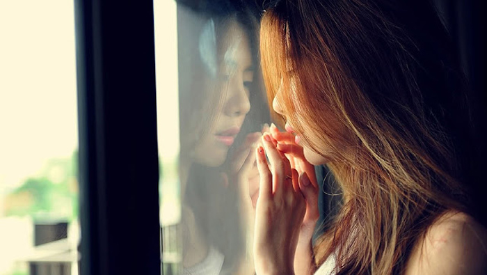 Hình ảnh cô gái buồn đẹp Hình ảnh cô gái buồn đẹp