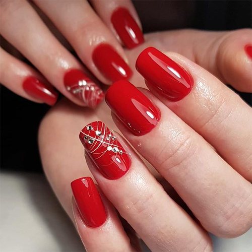 Nail màu đỏ