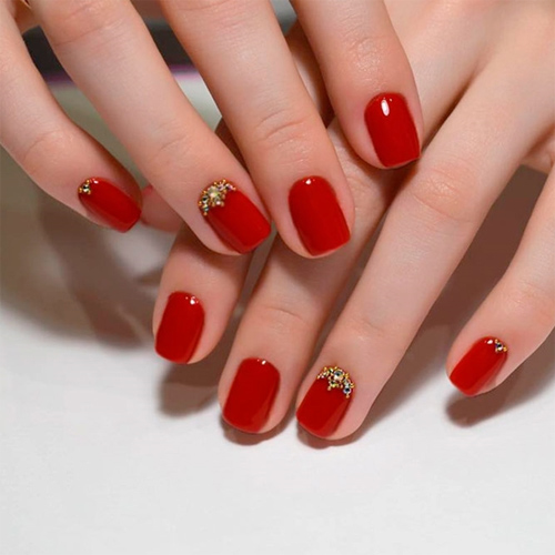 Nail màu đỏ