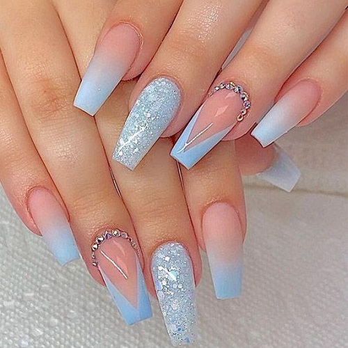 Mẫu móng tay đẹp nhẹ nhàng, đơn giản, dễ thương, cá tính cho nàng đi làm, đi học