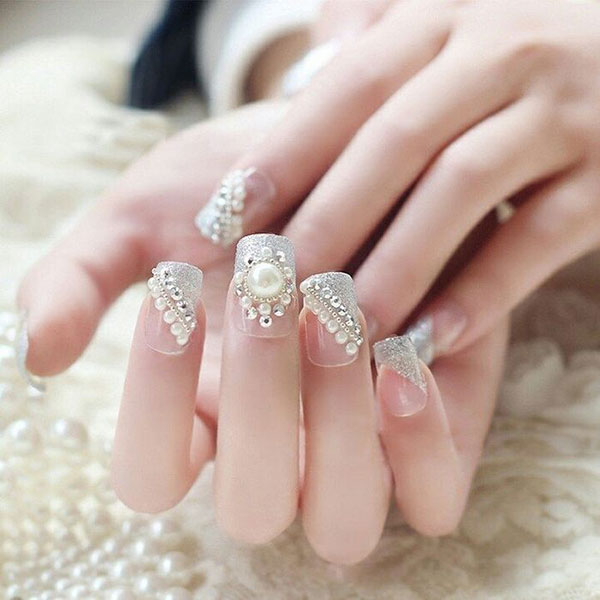 Nail cô dâu đính đá lộng lẫy