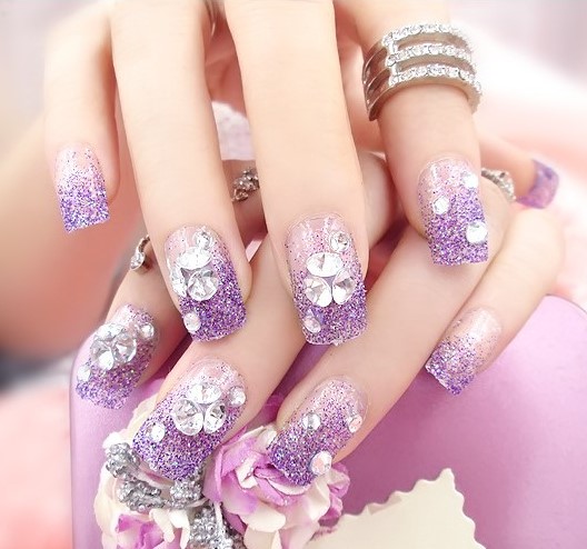 Nail cô dâu nhũ tím huyền ảo