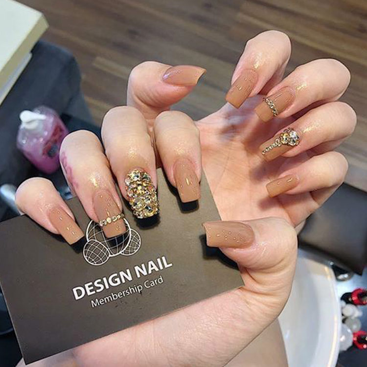 Mẫu đính hoa đẹp, sang trọng 2