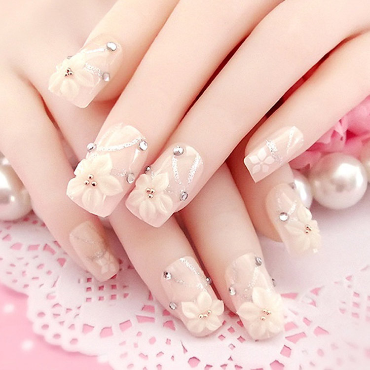 Mẫu nail đính đá 6