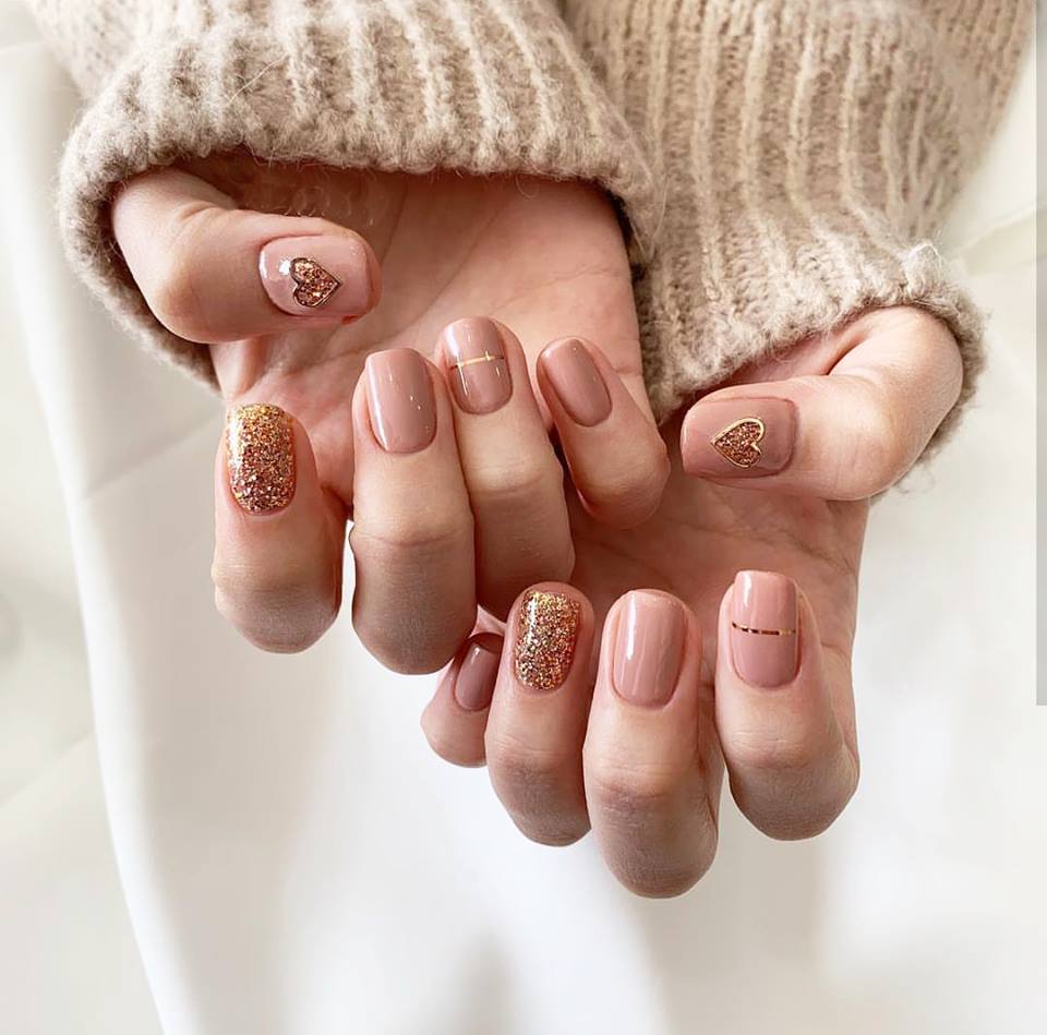 Mẫu nail móng ngắn đẹp