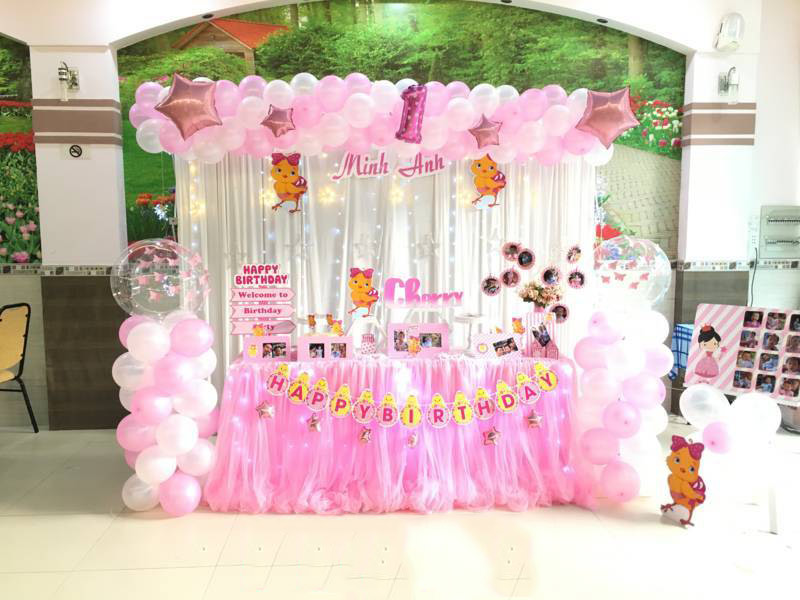 Tổ chức tiệc sinh nhật cho bé gai Tổ chức tiệc sinh nhật cho bé gai
