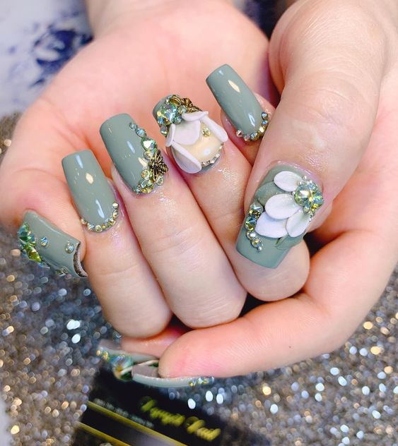 Các kiểu móng tay đẹp