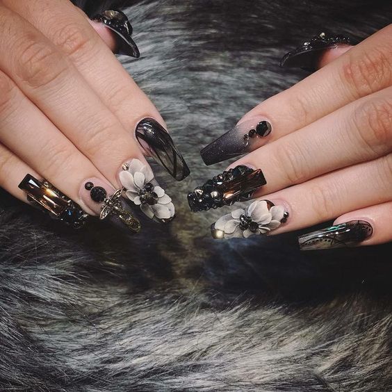 Vẽ móng tay đẹp