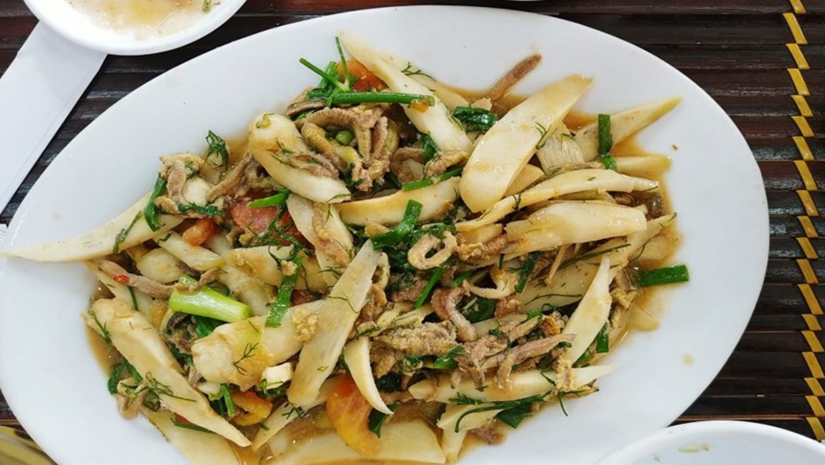 Niễng xào rươi Niễng xào rươi