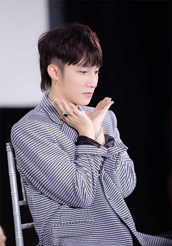 Kiểu tóc mullet Sơn Tùng cho nam đẹp phá cách hot nhất Kiểu tóc mullet Sơn Tùng cho nam đẹp phá cách hot nhất