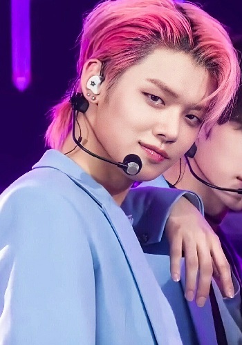 Kiểu tóc mullet Hàn Quốc cho nam đẹp phá cách hot nhất Kiểu tóc mullet Hàn Quốc cho nam đẹp phá cách hot nhất