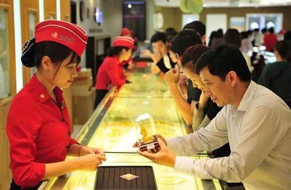 Mua vàng ngày vía Thần Tài có ý nghĩa gì