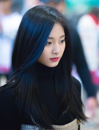 Tóc màu xanh đen nguyên thủy