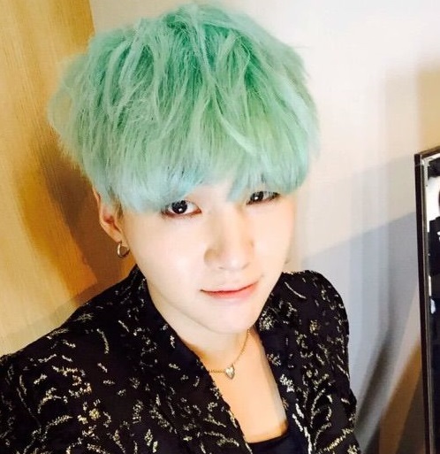 Nhuộm ombre xanh lá sáng