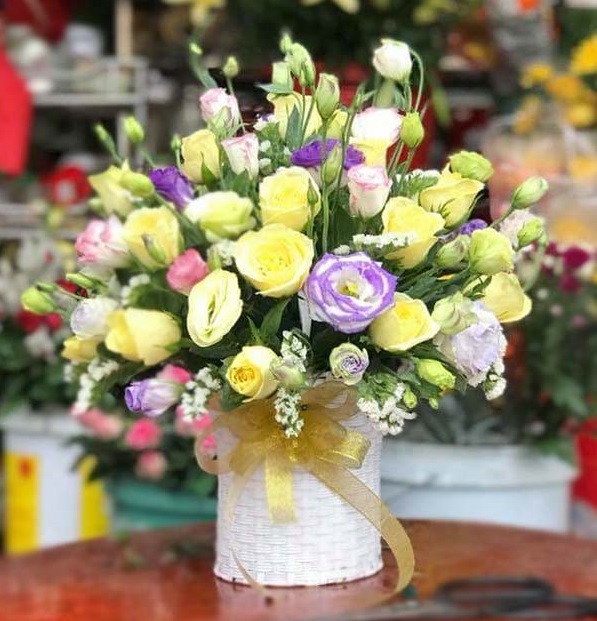 Cách cắm hoa cát tường để bàn đẹp Cách cắm hoa cát tường để bàn đẹp