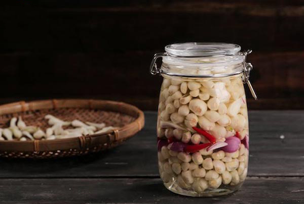 Hướng dẫn làm dưa củ kiệu nước mắm đường ngon