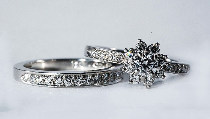 Vàng trắng là gì?