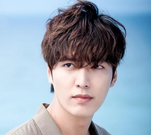 Kiểu tóc chụp kỷ yếu đẹp cho nam