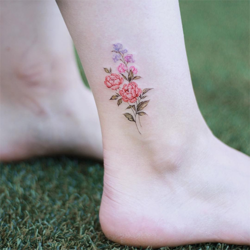 Hình xăm mini ở cổ chân nữ Hình xăm mini ở cổ chân nữ