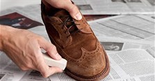 Cách vệ sinh, cách giặt giày da lộn đúng chuẩn cho giày bền đẹp