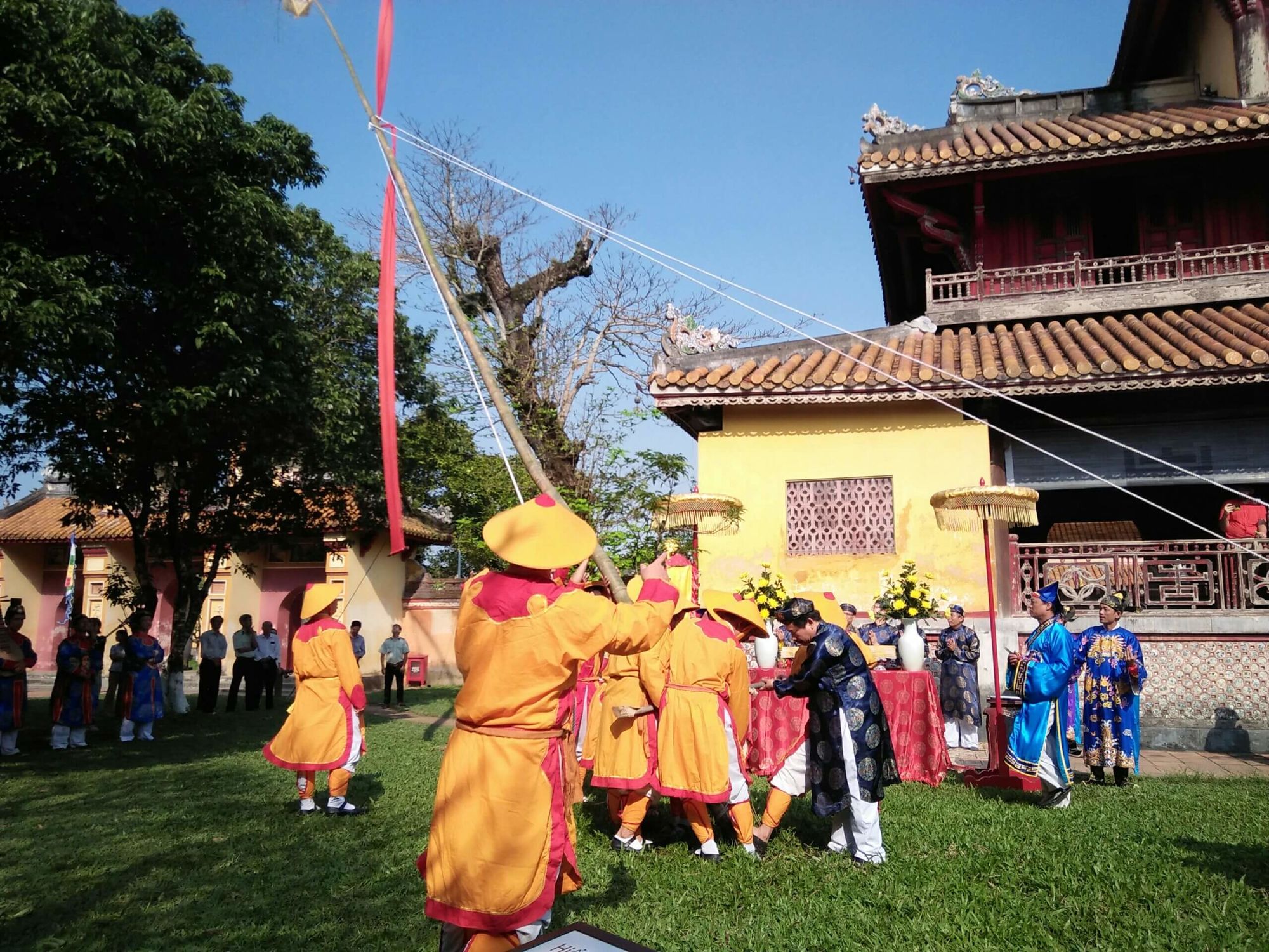 Lễ hạ nêu ngày Tết gồm những gì? Lễ hạ nêu ngày Tết gồm những gì?