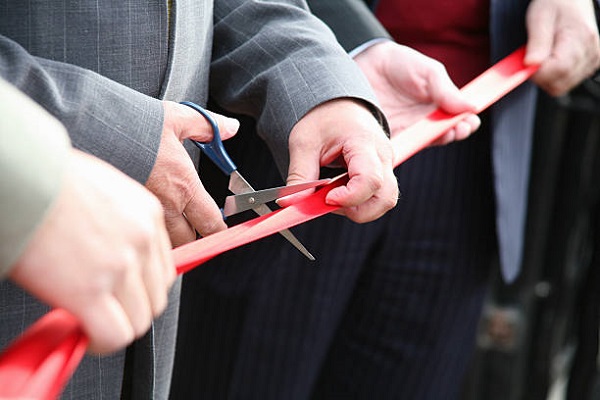 Lưu ý khi chọn tuổi mở hàng, khai trương đầu năm 2024