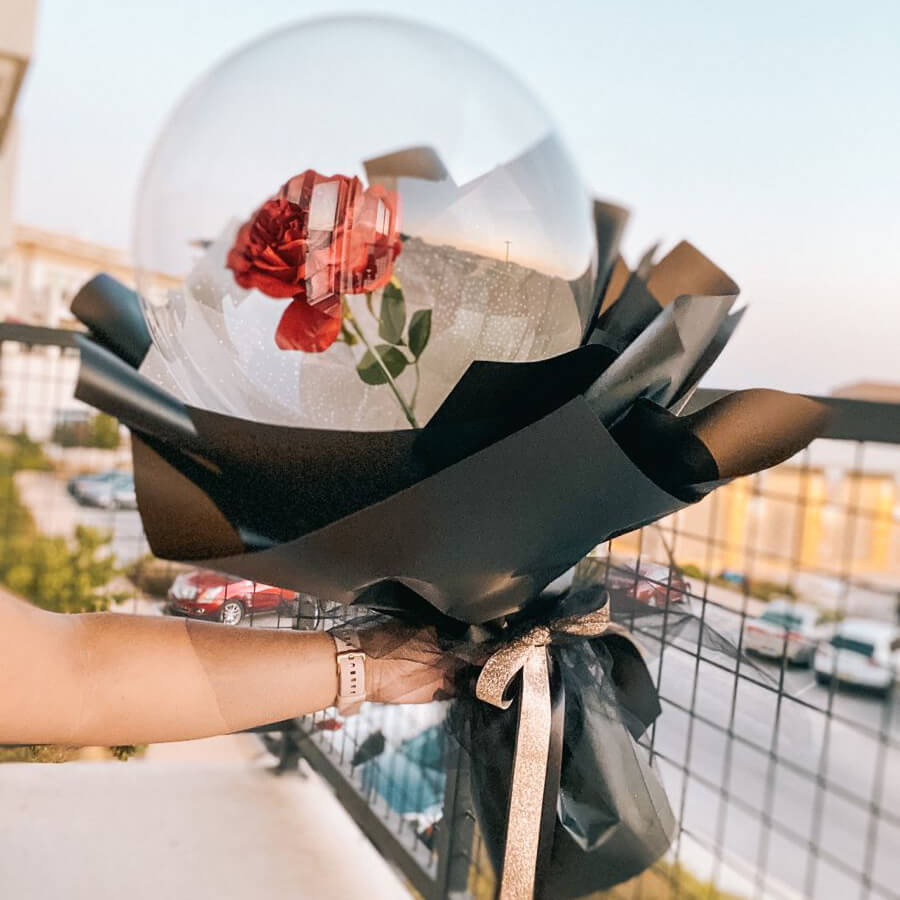 Bóng bay lồng hoa hồng đẹp cho lễ tình nhân