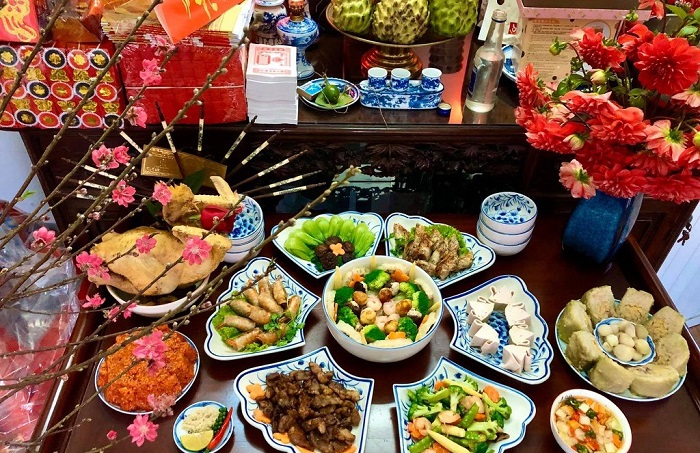 Nhà chung cư cúng giao thừa ở đâu cho chuẩn, có cần cúng ngoài trời không?