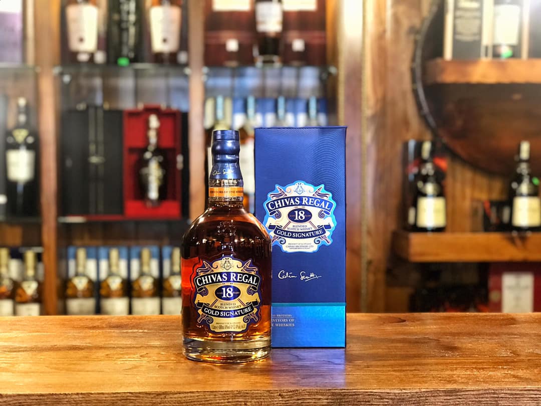 Rượu ngoại Chivas