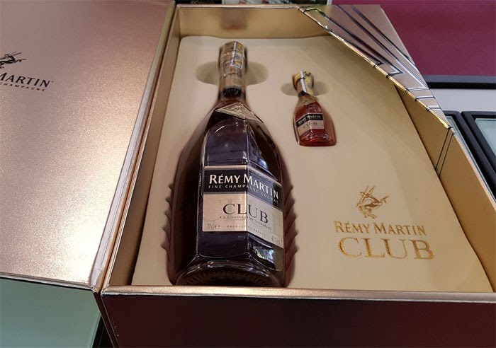 Rượu tây Remy Martin Rượu tây Remy Martin