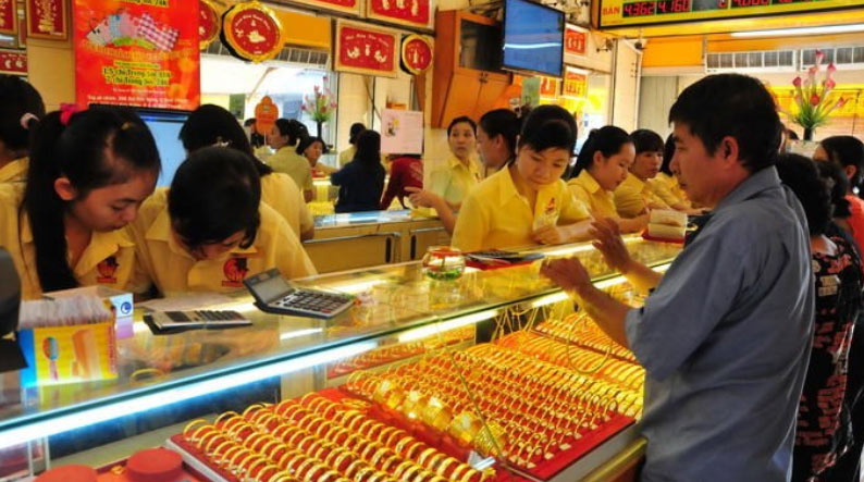 Có nên cúng vàng ngày Thần Tài? Mua vàng trước ngày vía Thần Tài có được không?