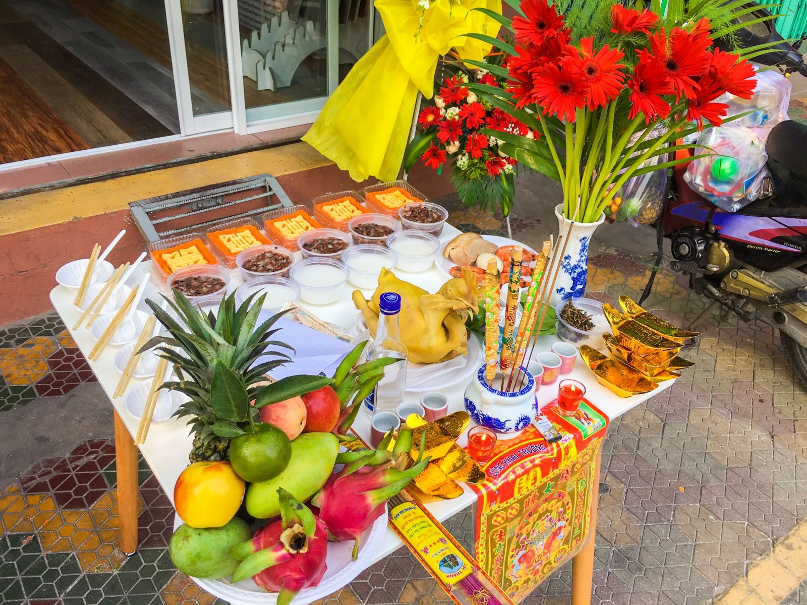 Tại sao nên làm lễ cúng khai trương?