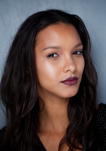 Son màu trầm cho da ngăm Son màu trầm cho da ngăm