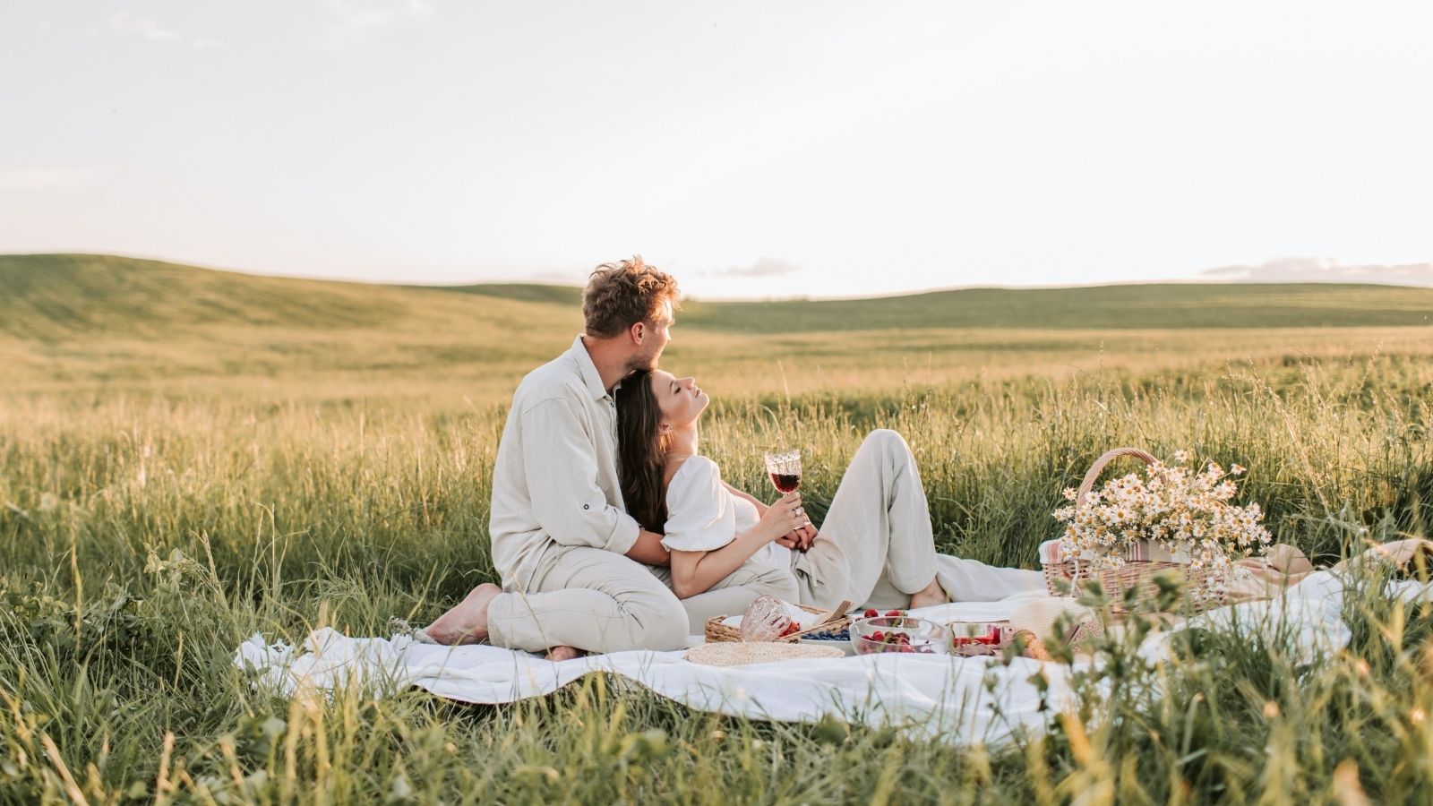 Những câu châm ngôn tiếng Anh hay về tình yêu ngắn Những câu châm ngôn tiếng Anh hay về tình yêu ngắn