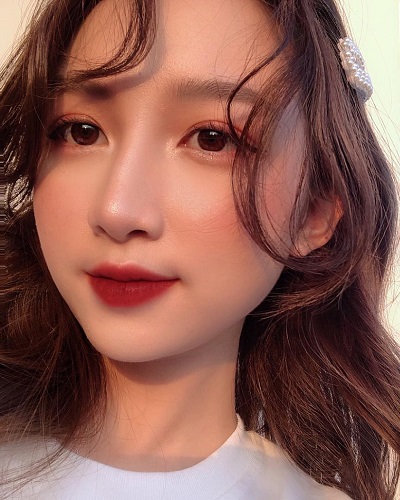 Son màu đỏ đất cho môi thâm