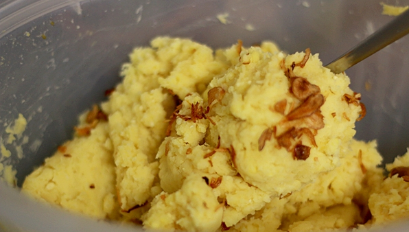 Cách nấu chè trôi nước nhân mặn Cách nấu chè trôi nước nhân mặn