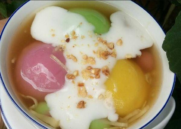 Cách nấu chè trôi nước ba màu Cách nấu chè trôi nước ba màu