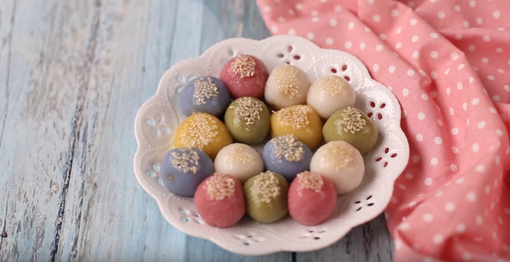 Cách làm bánh trôi ngũ sắc Cách làm bánh trôi ngũ sắc