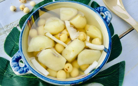 Chè hạt sen củ năng 