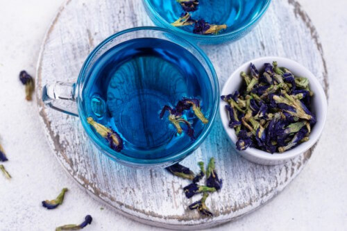 Cách làm đậu hũ non yến mạch hoa đậu biếc