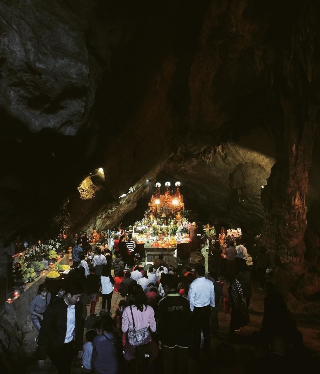 Động Hương Tích