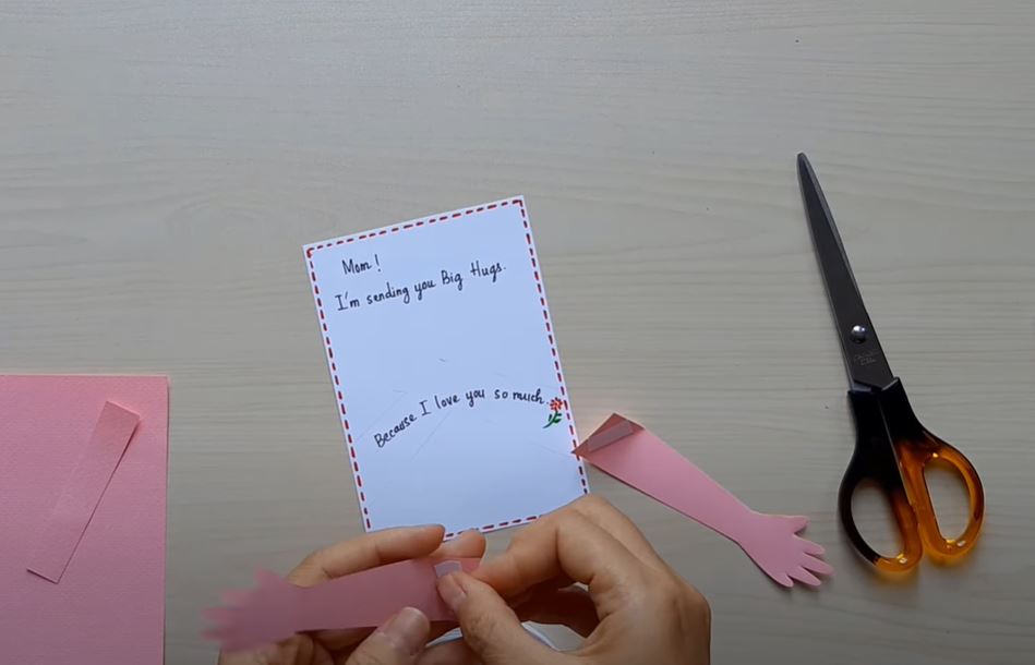 Cách làm thiệp chúc mừng Ngày của Mẹ đẹp, đơn giản