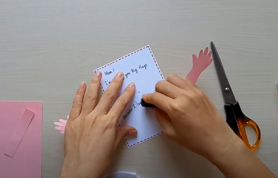 Cách làm thiệp chúc mừng Ngày của Mẹ đẹp, đơn giản